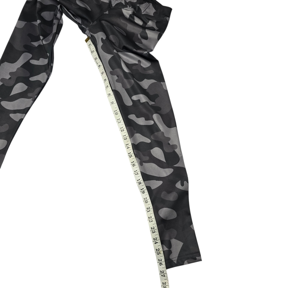 Mini Beast V Front Gray Camo Workout Leggings - Picture 4 of 6